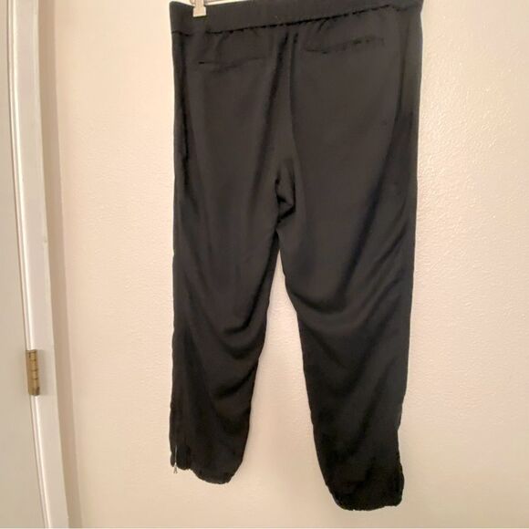 Loft black pull on lyocell modal blend hi rise jogger pants zipper ankle M - Picture 2 of 13